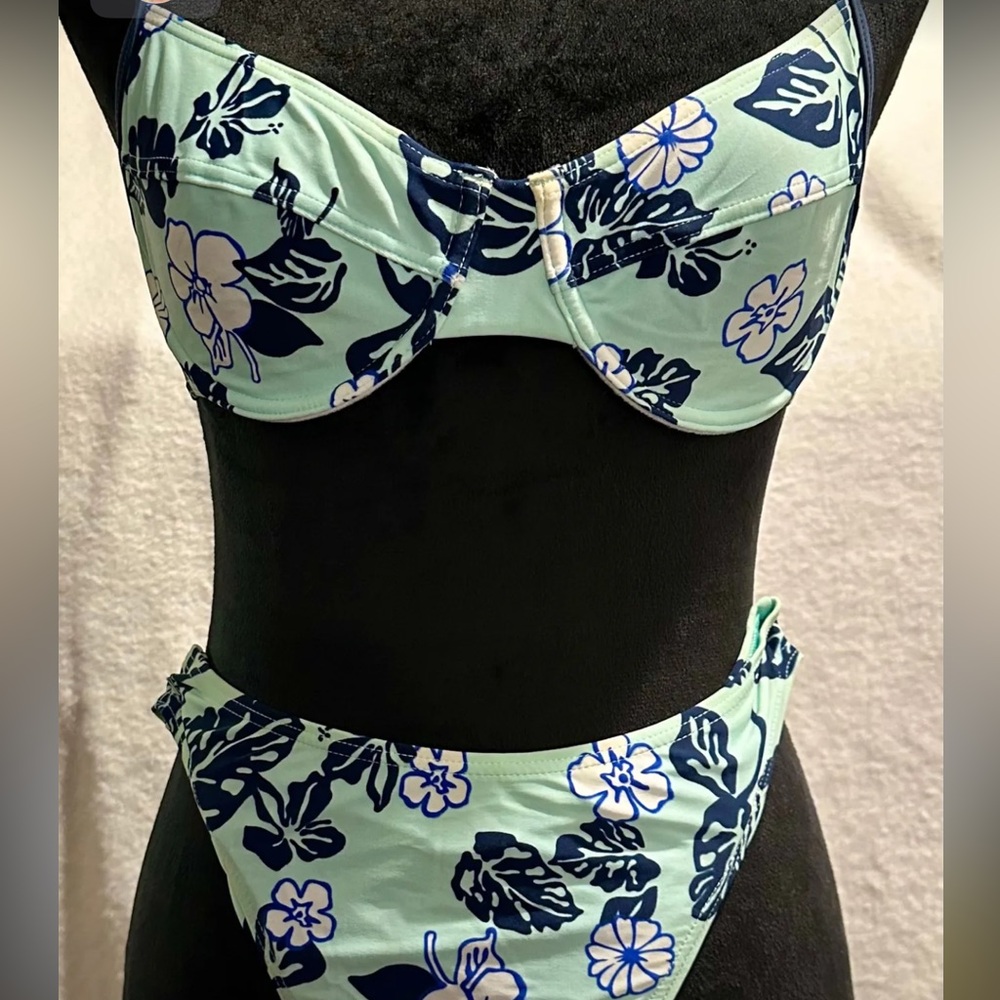 Sea Foam Bikini with Navy Flowers. Size 8 New W/O tags.